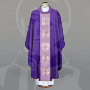 Casula Roxa com Estolão Bordado