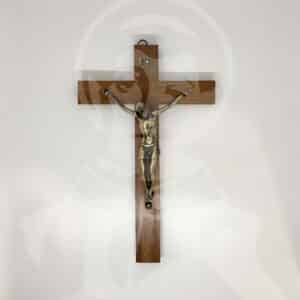 Crucifixo de Madeira de Parede