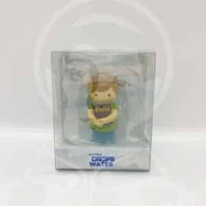 Menino com Bíblia e T-shirt Verde